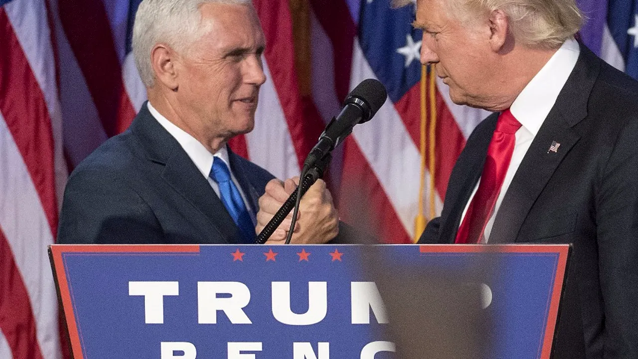 Lovitură pentru Trump: vicepreședintele său, implicat în același scandal ca Hillary Clinton