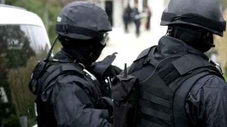 Petrecere cu DROGURI într-un camping din Vâlcea