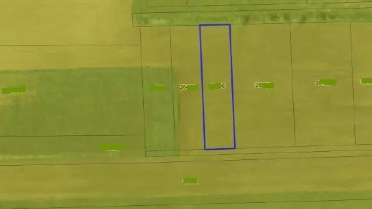 Comuna din România unde un teren agricol se vinde cu 2 RON/m². Ce suprafață este disponibilă