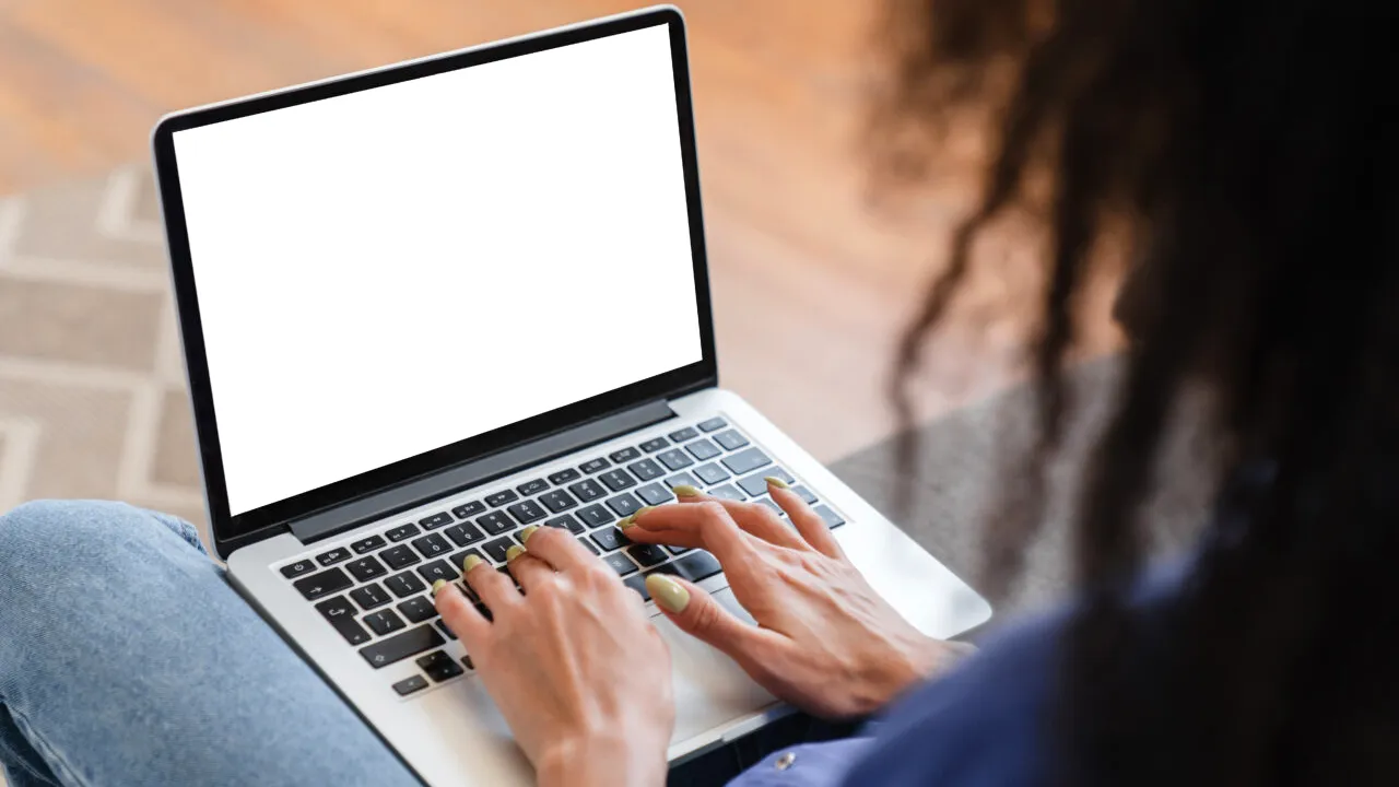 O femeie a primit despăgubiri pentru că și-a fracturat glezna în timp ce lucra de acasă. Caz fără precedent, în Italia