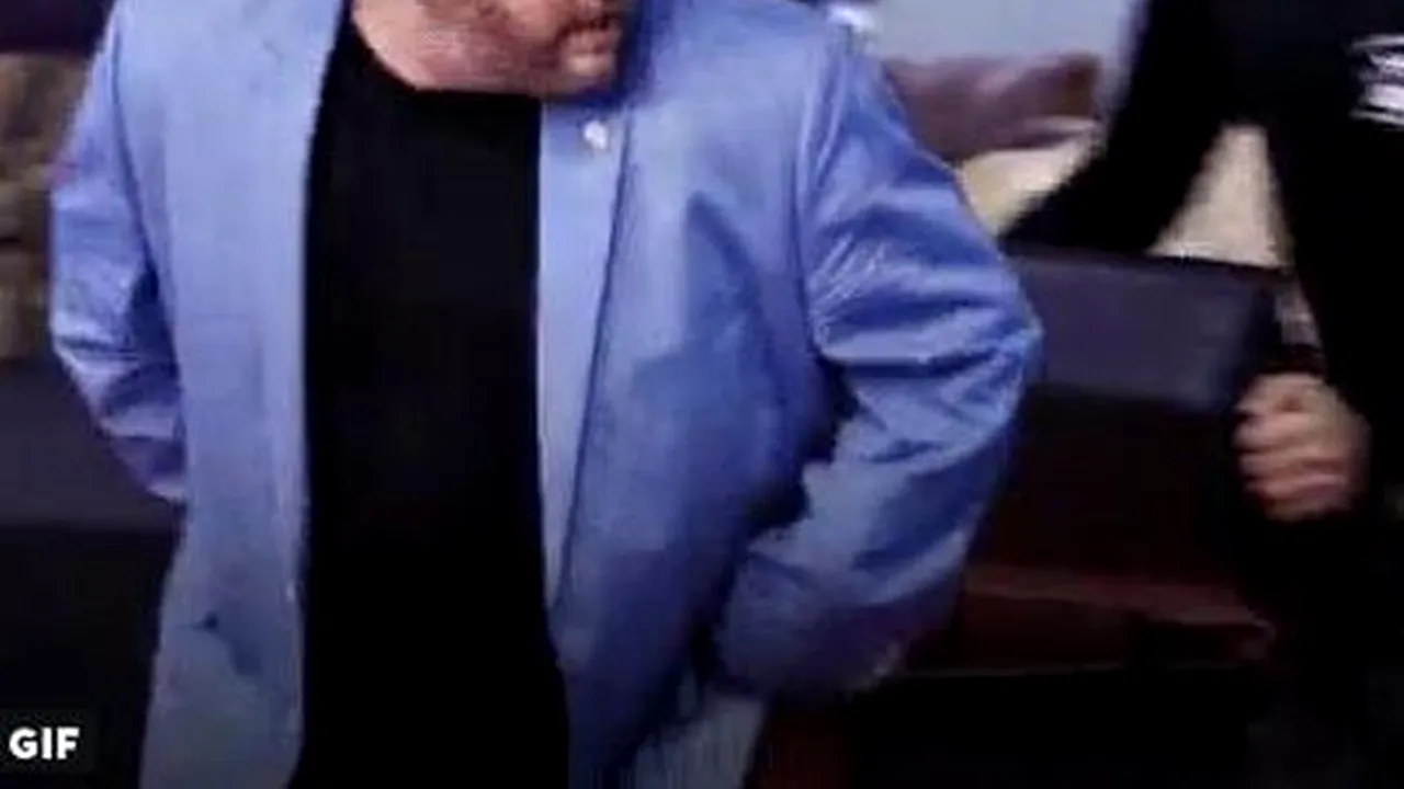 Am crezut că particip la un antrenament antitero! Un politician american și-a arătat FUNDUL, i-a jignit pe oamenii de culoare și a urlat HAOTIC într-un serial controversat. Jason Spencer dă vina pe „colonelul Erran Morad