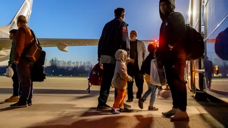 MAE: Alți 14 cetățeni români și familiile acestora, evacuați din Fâșia Gaza, au ajuns în România