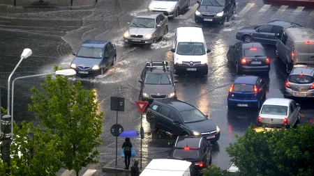 Cod GALBEN și PORTOCALIU de ploi abundente. HARTA ANM a județelor vizate