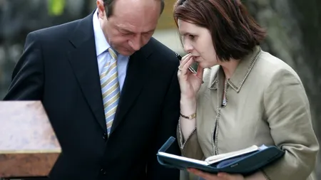 SONDAJ. Trebuia să publice Adriana Săftoiu „Cronica de Cotroceni