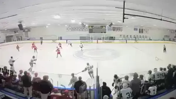 Atac armat la un meci de hochei din Rhode Island, SUA, soldat cu trei morți și trei răniți