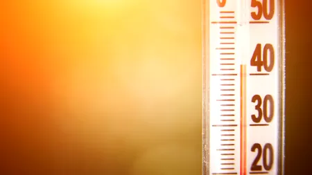 Cod ROȘU de caniculă în România, de sâmbătă până duminică. Temperaturi de 43 de grade Celsius și noapte tropicală