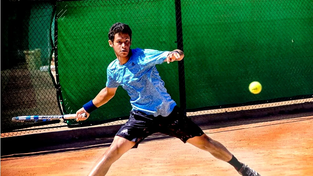Românul Nini Gabriel Dica s-a calificat în finala Campionatului European de tenis U16 de la Moscova