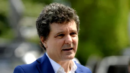 Nicușor Dan a dat în judecată MOL România și cere daune de un milion de lei și rezilierea contractului pentru opt locații din București / Reacția MOL România (UPDATE)