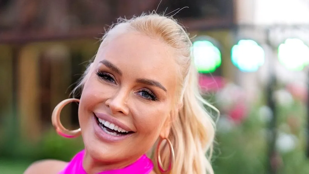 FOTO. Vica Blochina, despre ETICHETA de ”amantă”. ”Acum asta e, cu asta defilăm”