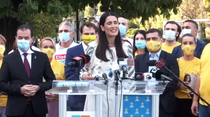 Scandal în Parcul Herăstrău cu Clotilde Armand și Adriana Bahmuțeanu în timpul unui eveniment electoral. La incident a fost prezent și premierul Ludovic Orban | VIDEO