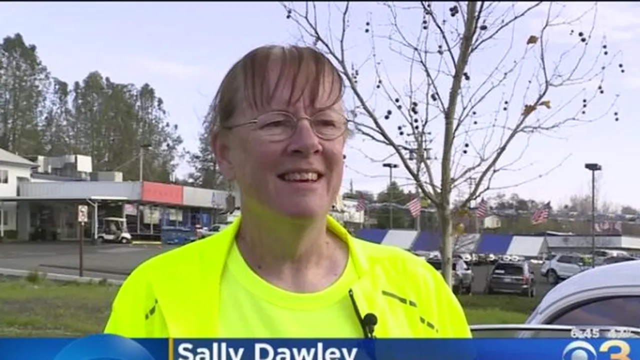 Ce surpriză au avut fumătorii dintr-un oraș californian, după ce au aruncat mucurile de țigară pe stradă