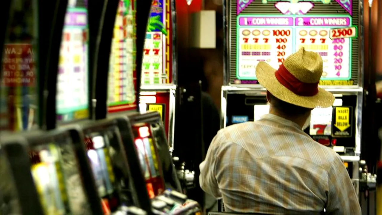 Doi bucureșteni au câștigat la aparate 100.000 euro în mai puțin de 48 de ore