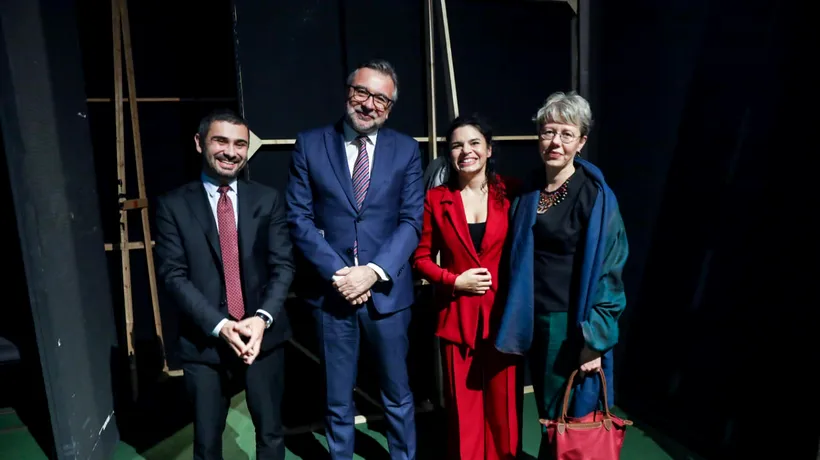 Ministrul Culturii, EMOȚIONAT de piesa regizoarei rome Alina Șerban, montată la Teatrul Naţional Bucureşti: A fost mai mult mai mult decât teatru