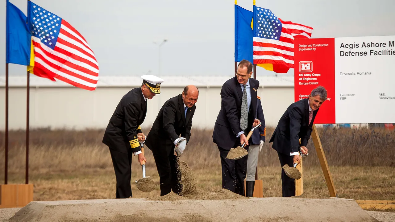Fantomele Războiului Rece