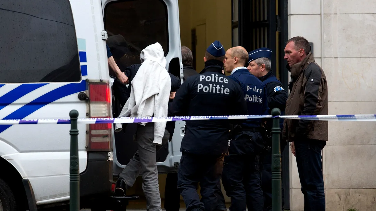 Listă cu posibile ținte ale teroriștilor, găsită în ascunzătoarea lui Abdeslam