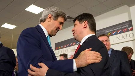 Ceremonie la NATO pentru aniversarea celor trei valuri de aderare de după Războiul Rece. Corlățean, despre Crimeea: „Ce s-ar fi întâmplat astăzi dacă și România ar fi fost în afara Alianței?