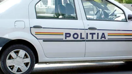 Ce au găsit polițiștii vâlceni în locuințele a doi bărbați din Ocnele Mari. Obiectele au fost ridicate imediat