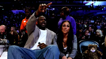 Ce a făcut Shaquille O'Neal cu portofelul lui David BECKHAM, pe care l-a găsit pe stradă, în Beverly Hills. „Erau și niște bani, știi ceva de ei?”