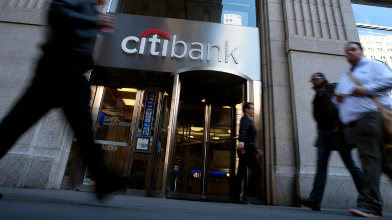 A treia mare bancă din SUA a fost obligată să restituie clienților 700 de milioane de dolari, reprezentând comisioane abuzive