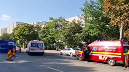 VIDEO | Un tânăr din Constanța riscă ani buni de închisoare după ce a bătut și împins în trafic un bărbat cu care se certase în autobuz. Victima a fost lovită mortal de un autoturism