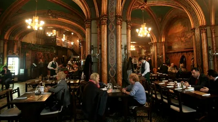 Mâncați în oraș? 15 reguli pe care nu le știați: 