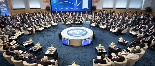 Ucraina a cerut FMI asistență financiară de urgență. Fitch retrogradează ratingul datoriei pe termen lung