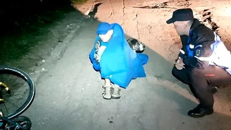 Un MAIDANEZ ajută un biciclist rănit SĂ SUPRAVIEȚUIASCĂ. L-a încălzit cu trupul său până a venit ambulanța