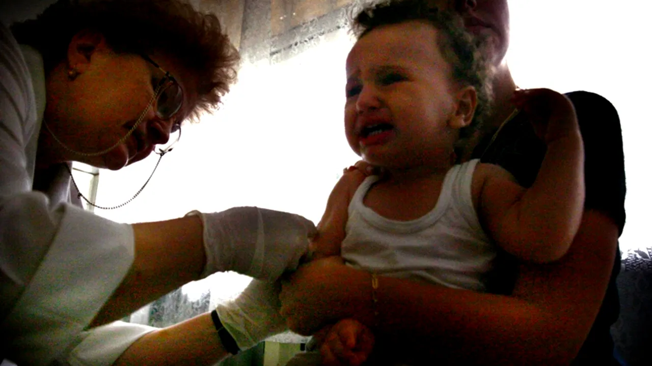 Zece bebeluși cu reacții la vaccinul BCG danez au fost operați la Institutul 