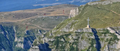 Un turist american care a sărit cu parapanta în Munții Bucegi, găsit lângă Crucea Caraiman. Salvatorii n-au mai putut face nimic