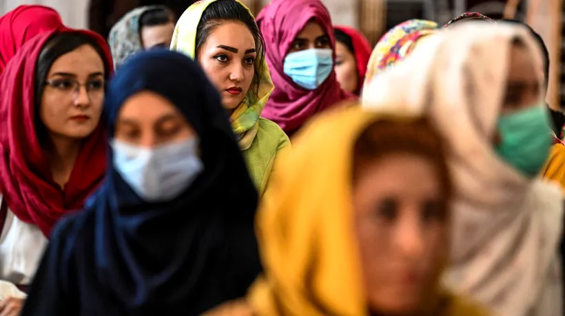 Femeile din Afganistan NU AU DREPTUL la educație! Doar bărbații au revenit luni în băncile universităților