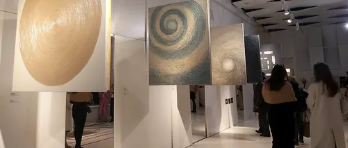REPORTAJ foto – Arhitectura spiralei, tema centrală a celei mai noi expoziții de la Galateca