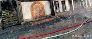FOTO-VIDEO. Incendiu violent la o mănăstire din Prahova. Zeci de pompieri au intervenit. Focul a ajuns la casa parohială