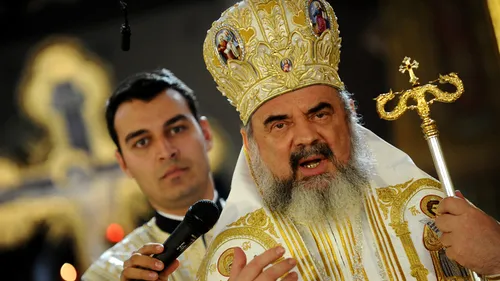 Patriarhul DANIEL îi îndeamnă pe români să meargă la referendum. Să apărăm DARUL VIEȚII, care se naște din BĂRBAT și FEMEIE