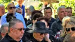 Omagii și lacrimi la capătâiul lui Ion Cernea. Soțul Irinei Loghin, înmormântat astăzi. DURERE fără margini pentru cântăreață și cei doi copii