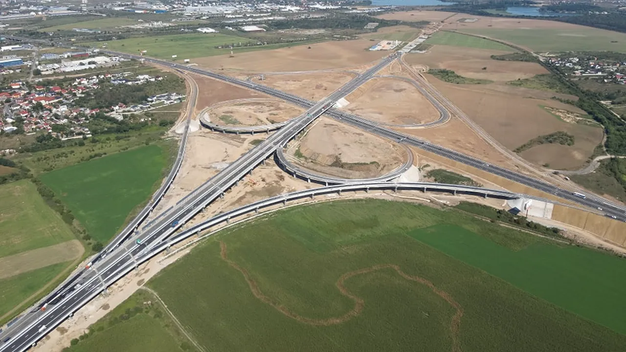 „Minune” pentru românii care vor să ajungă mai repede pe litoral. Șoferii pot circula pe ultimii 10 km ai AUTOSTRĂZII A0 care se intersectează cu A2