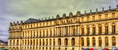 <span style='background-color: #1e73be; color: #fff; ' class='highlight text-uppercase'>INEDIT</span> 45 de ani de când Palatul Versailles a fost inclus pe lista celor 1.000 de MINUNI ale lumii (P)