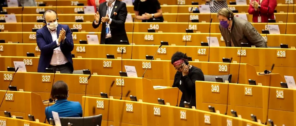 INCIDENT. O eurodeputată de culoare susţine că a fost agresată de agenţi de poliţie, în Bruxelles