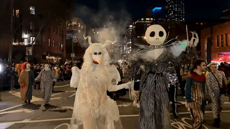 New York a sărbătorit Halloween-ul cu cea mai mare paradă tematică din lume