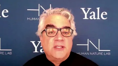 VIDEO. Un sociolog celebru susține că omenirea va intra în perioada post-pandemică până la finalul anului 2023: „Vom atinge imunitatea de turmă”