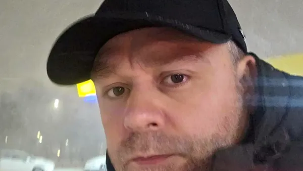 Ciprian Ciucu e la deszăpezit de azi-noapte. Primăria a pus la dispoziţie şi un număr de telefon pentru sesizări