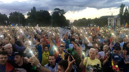 Klaus Iohannis ordonante de urgenta protest societatea civila