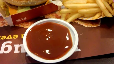 VIDEO: Clipul de 36.000 de calorii. Câți Big Mac, cartofi prăjiți și pizza „intră