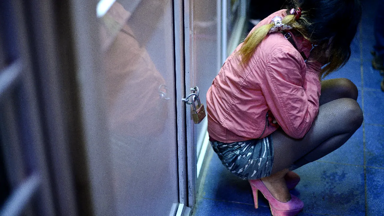 Doljean acuzat că a răpit o adolescentă și a obligat-o să se prostitueze. Ce alte acuzații i se aduc