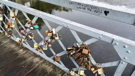 Pod din Cluj construit pentru a se ajunge la bustul împărătesei Sissi, devenit un pod al iubirii