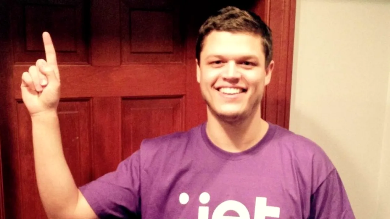 De ce a investit acest bărbat 18.000 de dolari într-un site care nu a fost lansat încă