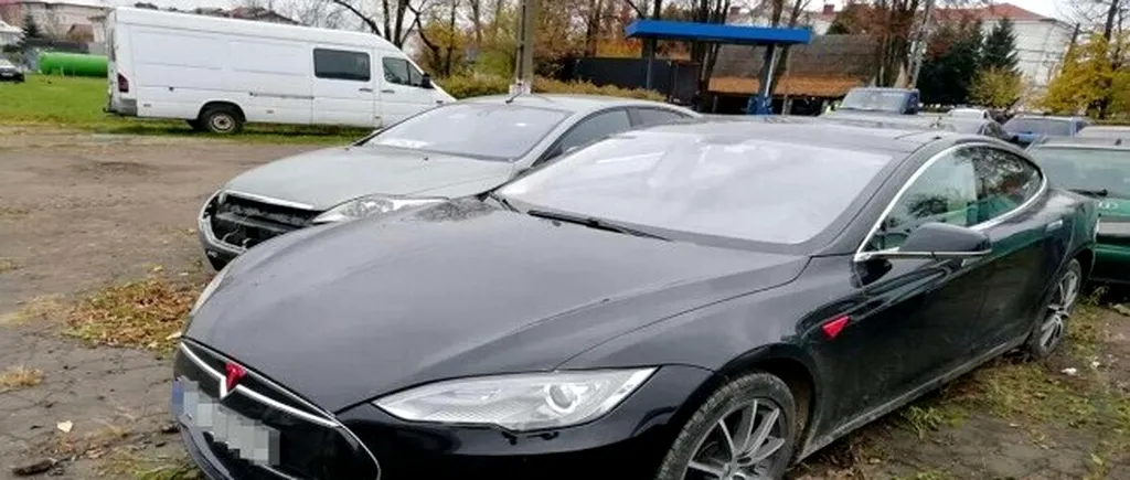 Furată în Norvegia, o mașină Tesla de 52.000 de euro a fost descoperită în localitatea Marginea din Suceava