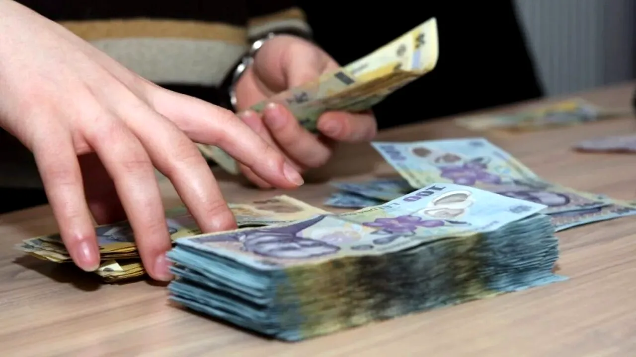 SALARIUL minim european va fi implementat în România începând cu acest an. Cât vor câștiga în plus românii începând din această vară?
