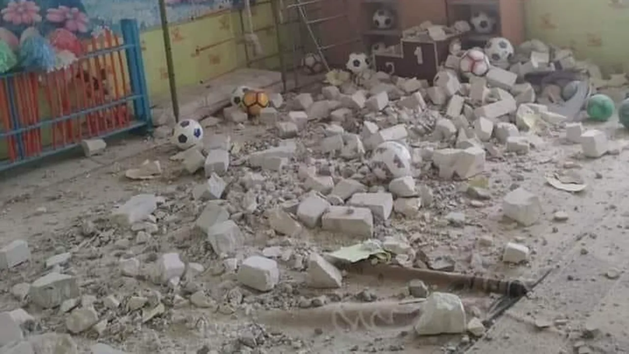 Au început bombardamentele în estul Ucrainei, o grădiniță a fost lovită. Separatiștii proruși și Kievul se acuză reciproc