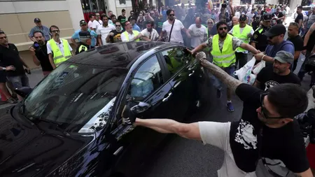 O familie, atacată de taximetriști pentru că folosea o aplicație tip Uber, în Barcelona