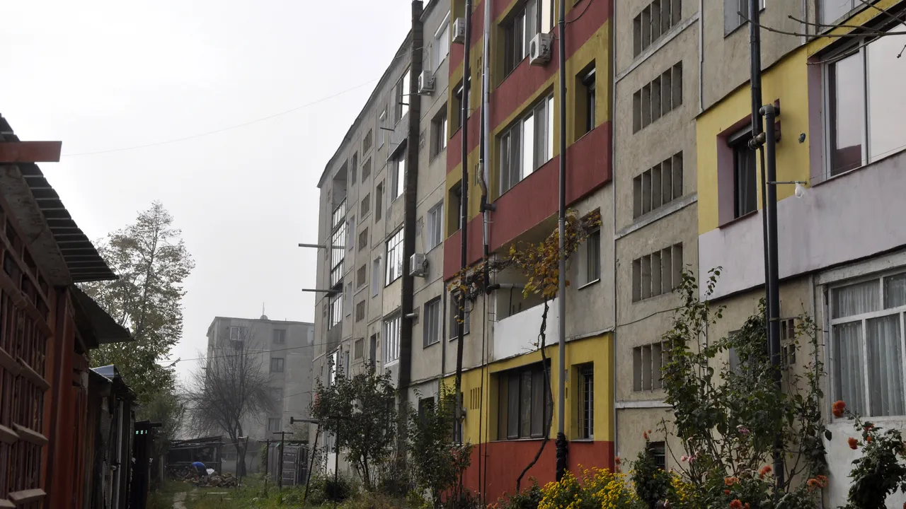 Orașul din România fără încălzire centralizată de 25 de ani - GALERIE FOTO